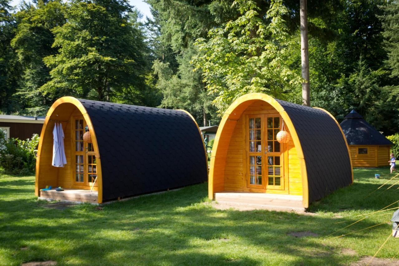 Camping Het Vossenhol 에르멜로 외부 사진