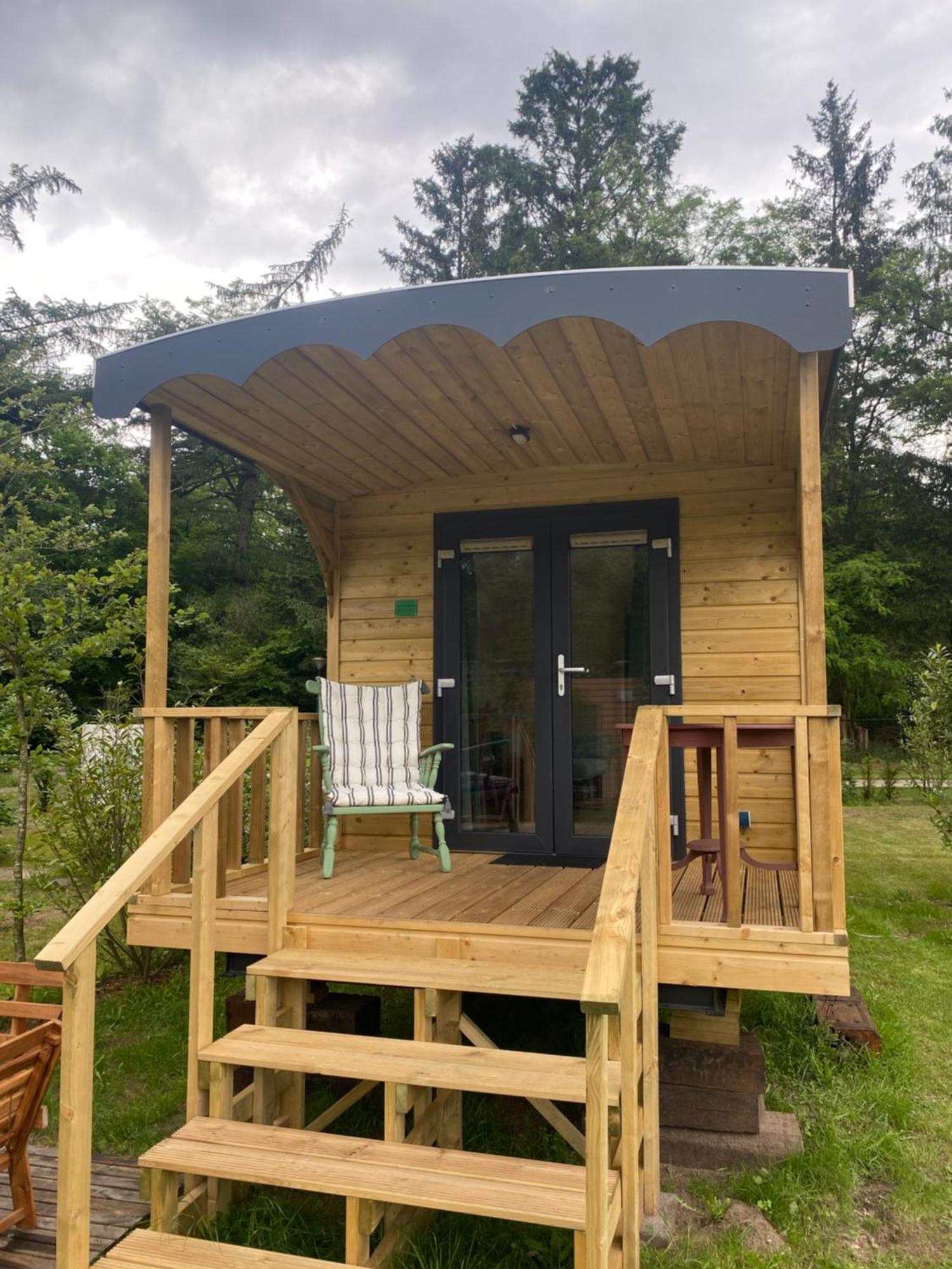 Camping Het Vossenhol 에르멜로 외부 사진